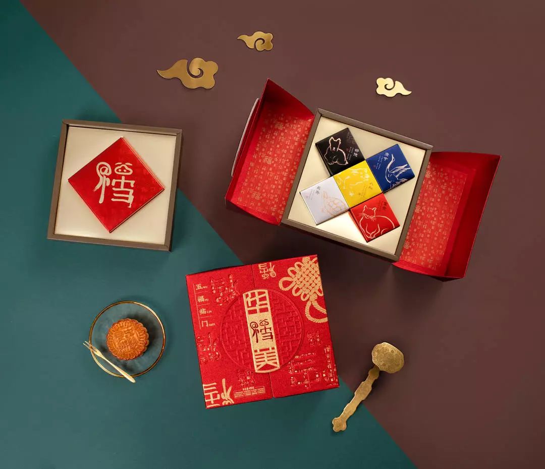 美满团圆,百福具臻,尊龙凯时五福临门月饼 美满团圆,百福具臻,尊龙凯时五福临门月饼