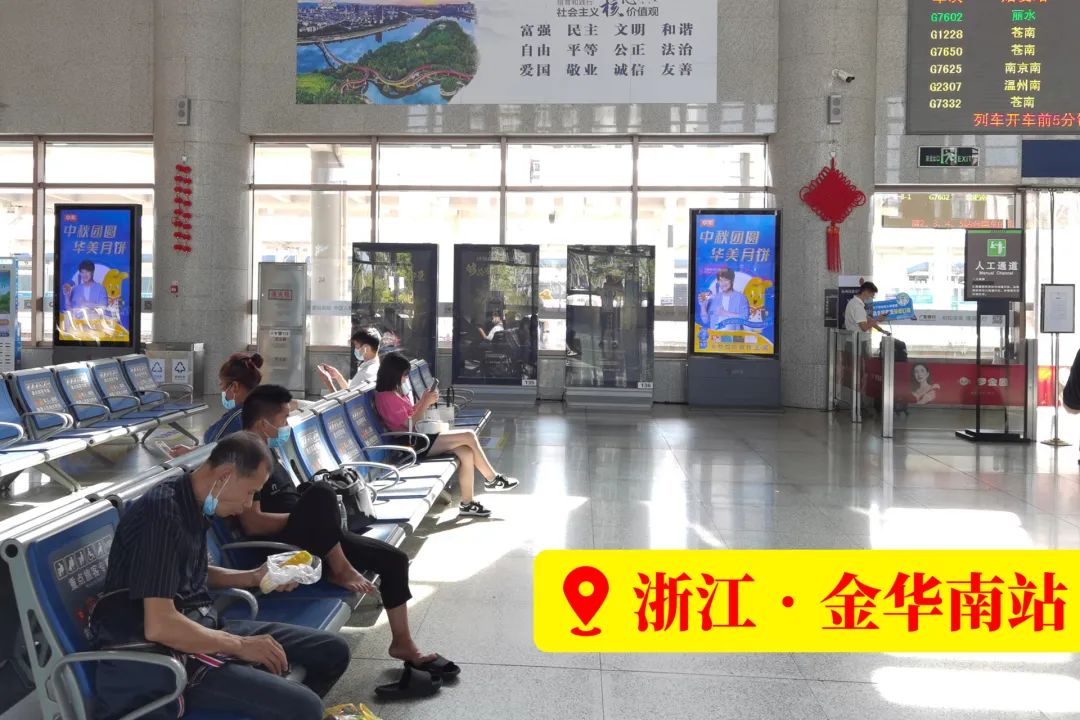 遨游蓝色海洋,感受尊龙凯时心意 遨游蓝色海洋,感受尊龙凯时心意